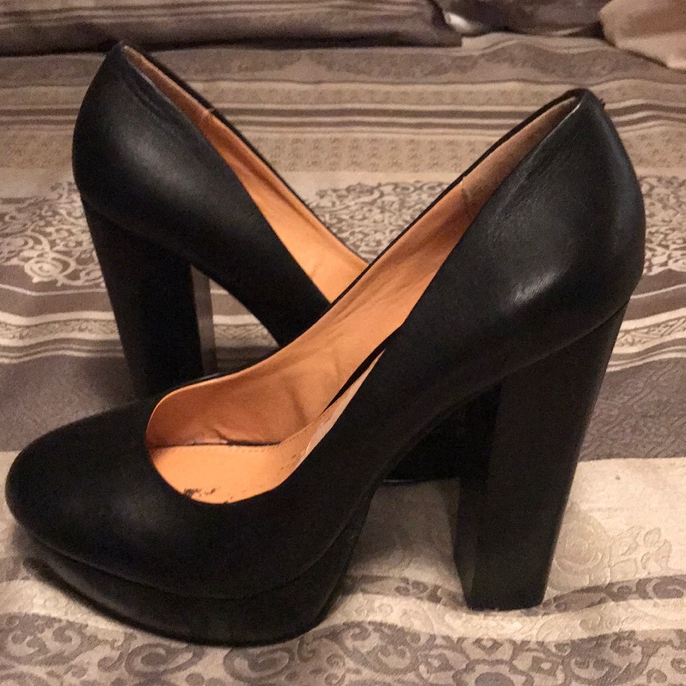 Express heels